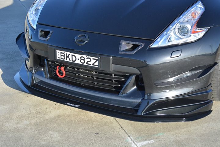 JSAI AERO front bumper splitter for Nissan 370Z, high-performance aftermarket aero upgrade enhancing airflow, stability, and track-ready stance.