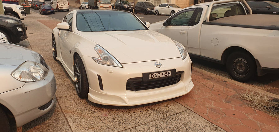 JSAI AERO SLR Kouki style painted front lip for Nissan 370Z, premium aftermarket aero body kit component improving airflow, aggressive stance, and ready-to-install performance styling.