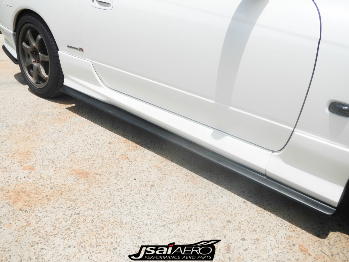 Side profile of Nissan S15 200SX Silvia fitted with JSAI AERO side skirt extensions, aftermarket aero body kit upgrade enhancing aggressive styling and aerodynamic performance.