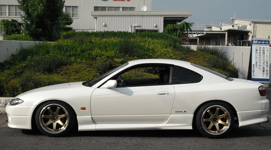 JSAI AERO FRP doors pair for Nissan S15 200SX Silvia, lightweight fiberglass body panels designed for performance builds and weight reduction.