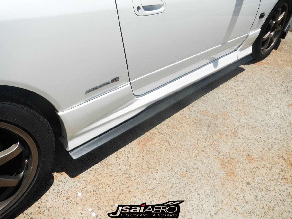 Side profile view of Nissan S15 200SX Silvia fitted with JSAI AERO side skirt extensions, aftermarket aero body kit designed to enhance stance and performance styling.
