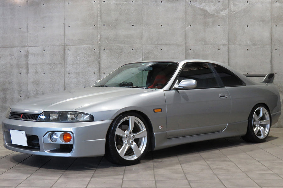 JSAI Aero Nissan R33 GTST M-Spec style side skirts for Nissan Skyline R33