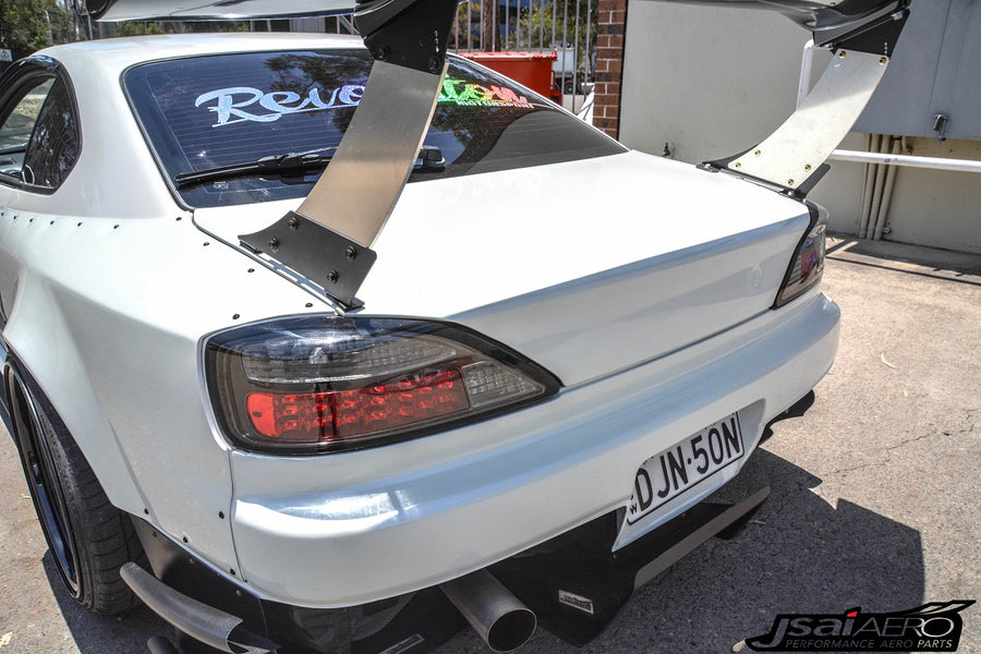 JSAI Aero Nissan S15 Silvia keyless lightweight FRP boot lid showcasing performance focused design reduced weight benefits and clean rear styling upgrade for street and track builds