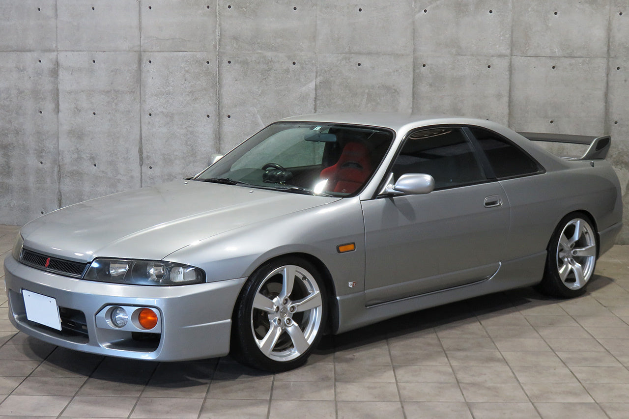 JSAI Aero Nissan R33 GTST M-Spec style side skirts for Skyline R33