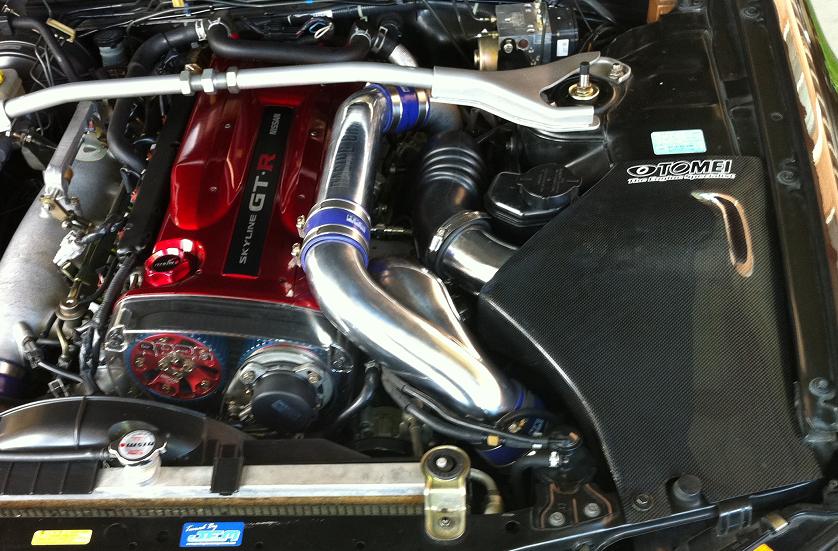 Nissan Skyline GT-R R34 RB26 engine bay with performance modifications