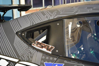 Toyota 86 rear quarter window installed, aftermarket rear side window panel fitted on FT86 platform for clean OEM-style finish