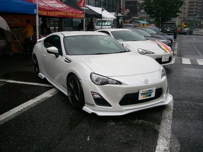 Toyota GT86 Subaru BRZ street aero kit by JSAI Aero installed aftermarket body kit street view
