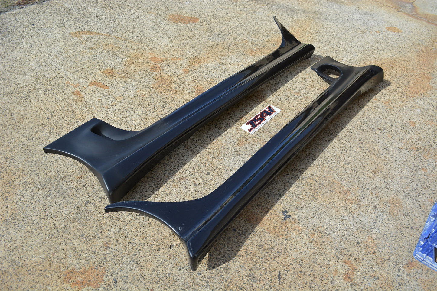 oyota Supra JZA80 Top Secret style side skirts installed on vehicle side view